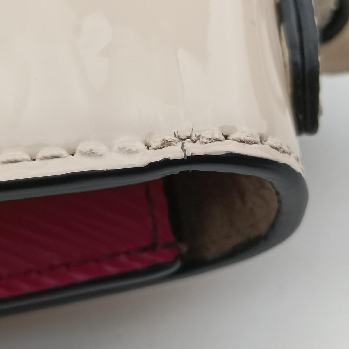 Secondhand Louis Vuitton Spring Street PM Creme×Rose Vernis M90454 shoulderbag | stylenewstar