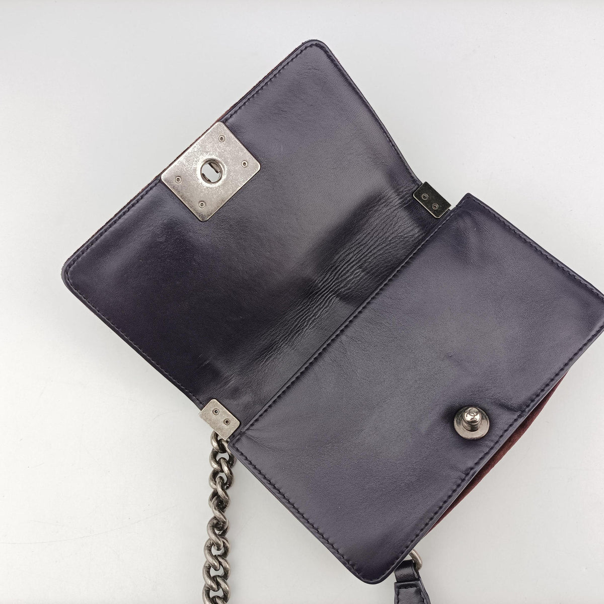 Pre-owned Chanel BOY CHANEL Purple velour A67416 shoulderbag | stylenewstar
