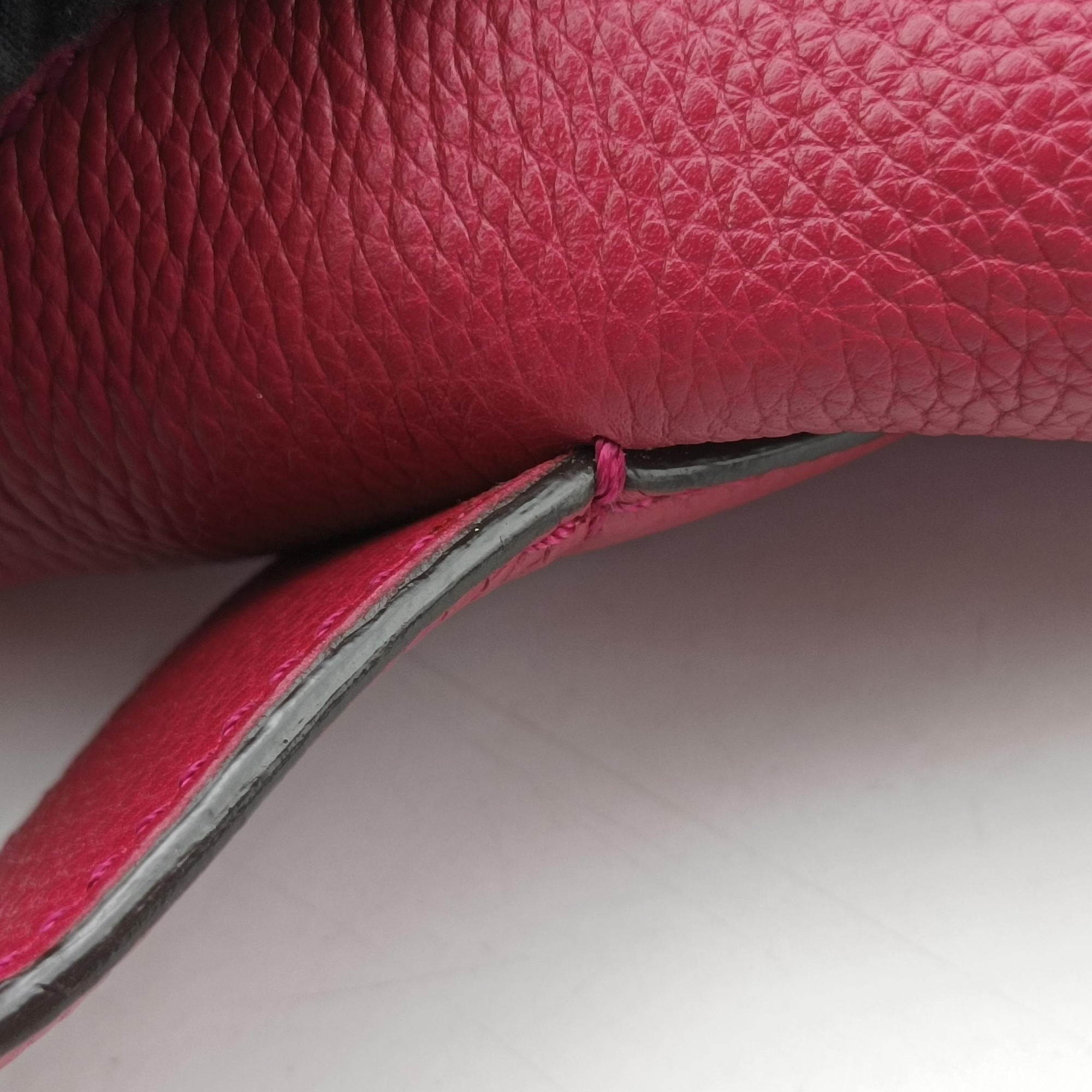 Vintage Fendi Hobo Bag Red Leather 8BR682 handbag | stylenewstar