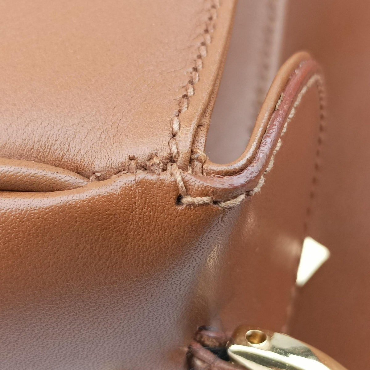 Secondhand Gucci Vintege messenger Brown Leather  shoulderbag | stylenewstar