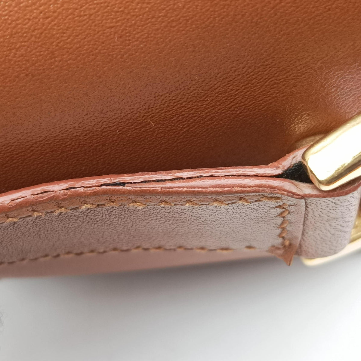 Secondhand Gucci Vintege messenger Brown Leather  shoulderbag | stylenewstar