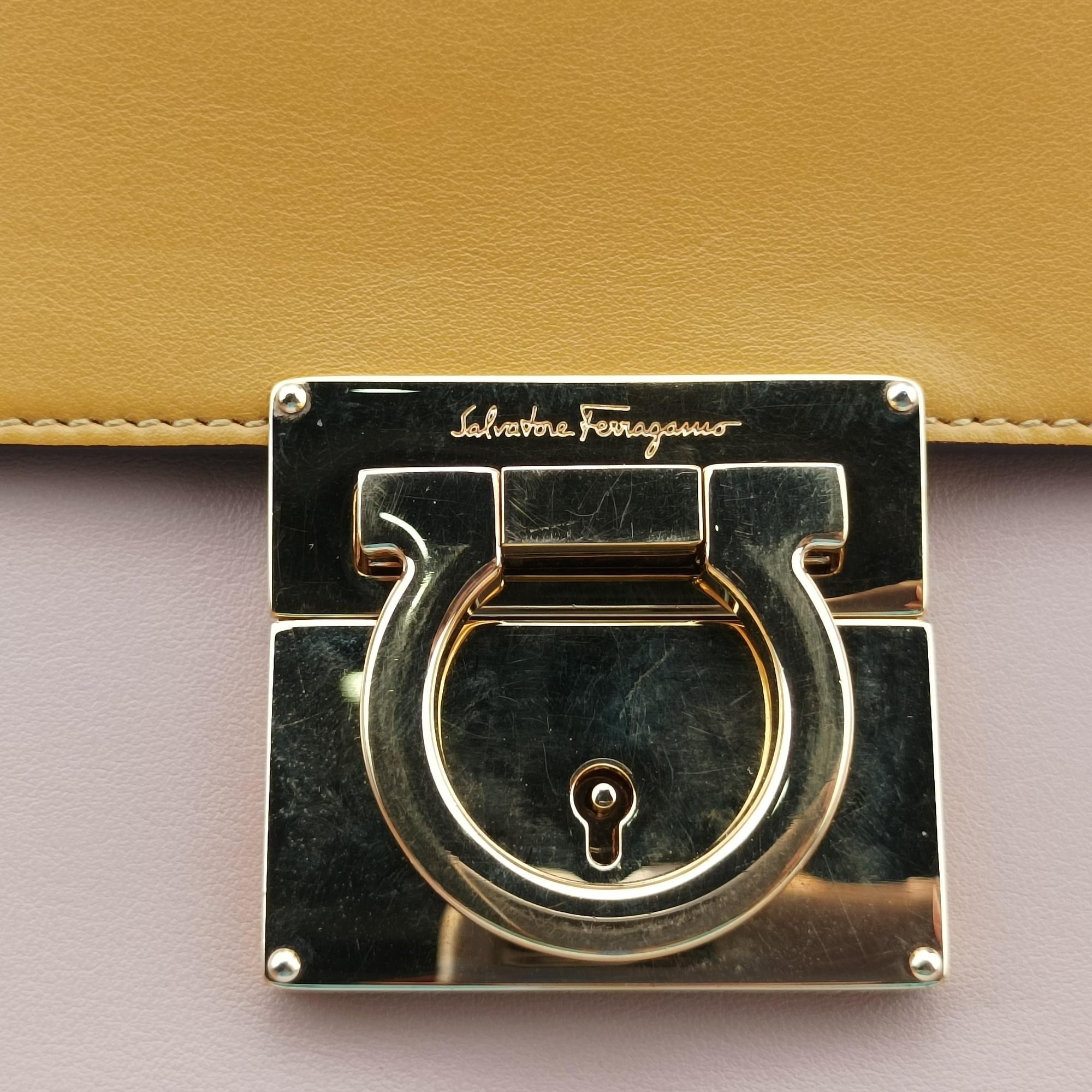 Pre-owned Ferragamo Marisol Brown×Beige ×Yellow Leather  shoulderbag | stylenewstar