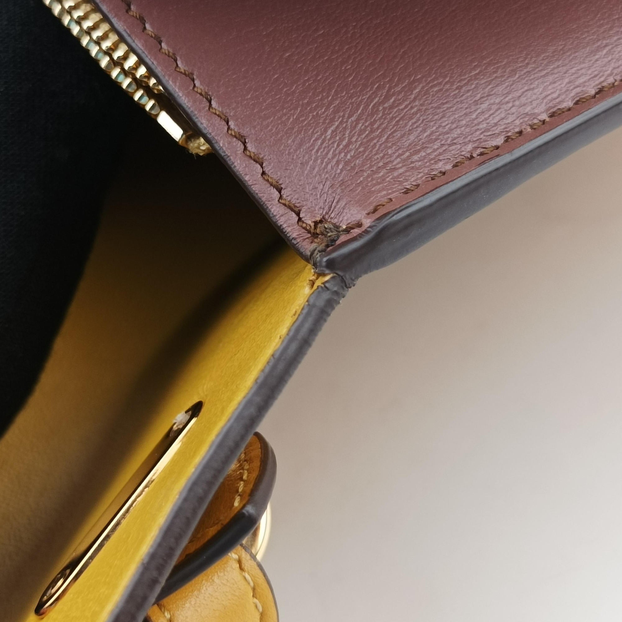 Pre-owned Ferragamo Marisol Brown×Beige ×Yellow Leather  shoulderbag | stylenewstar