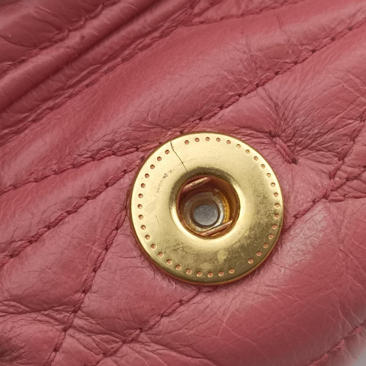 Pre-owned Miu Miu Matelasse Pink Leather  shoulderbag | stylenewstar