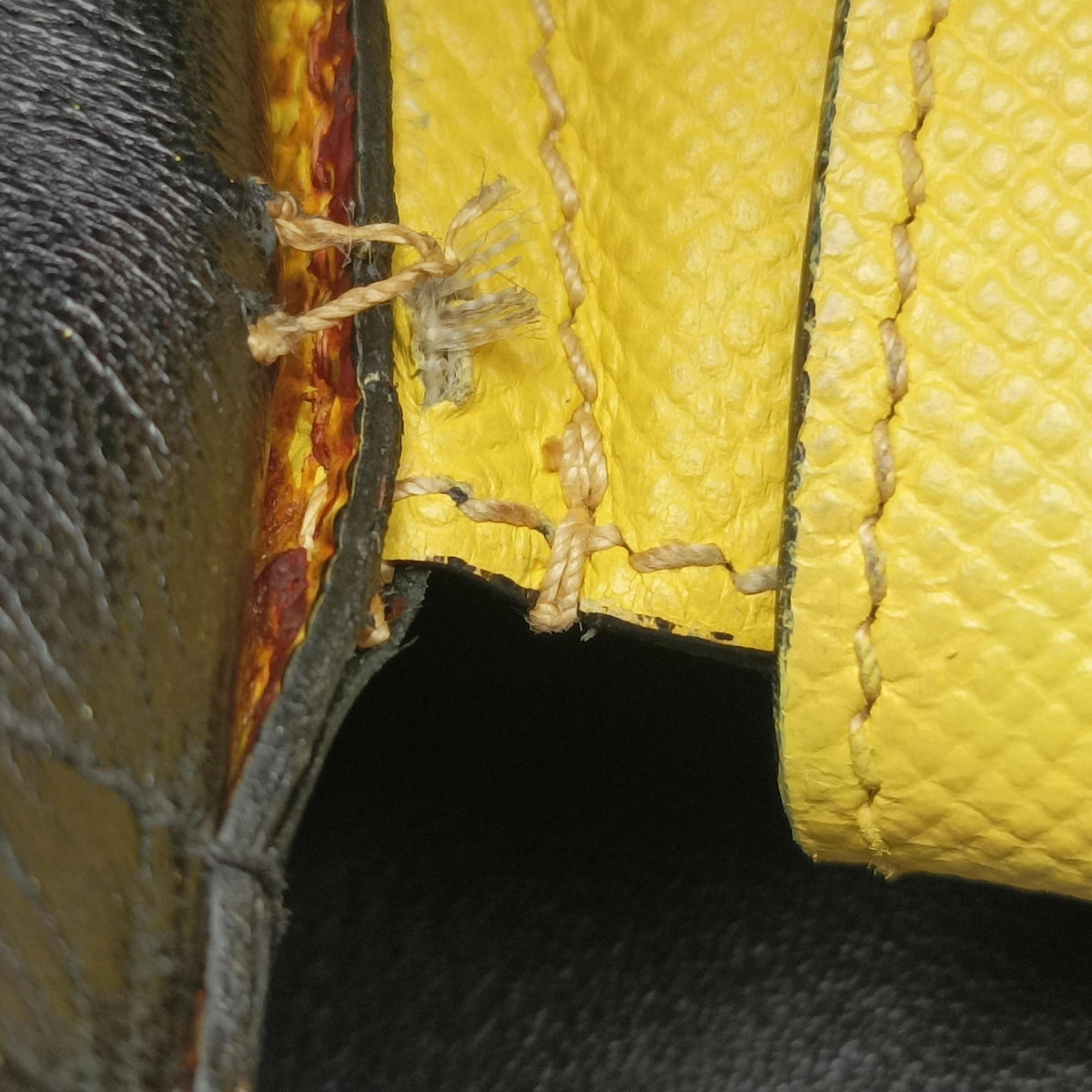 Pre-owned Prada Double Cuir Yellow SAFFIANO　Leather BN2756 handbag | stylenewstar