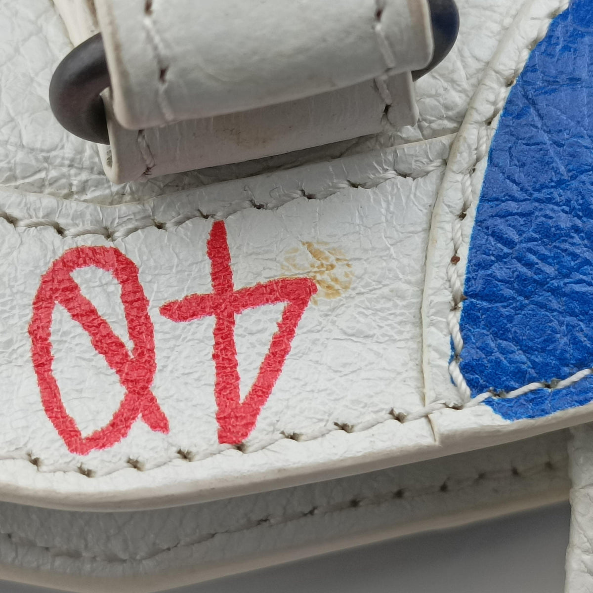 Pre-owned Balenciaga Classic Mini City Graffiti White×Multicolor Arena Lambskin 300295 shoulderbag | stylenewstar