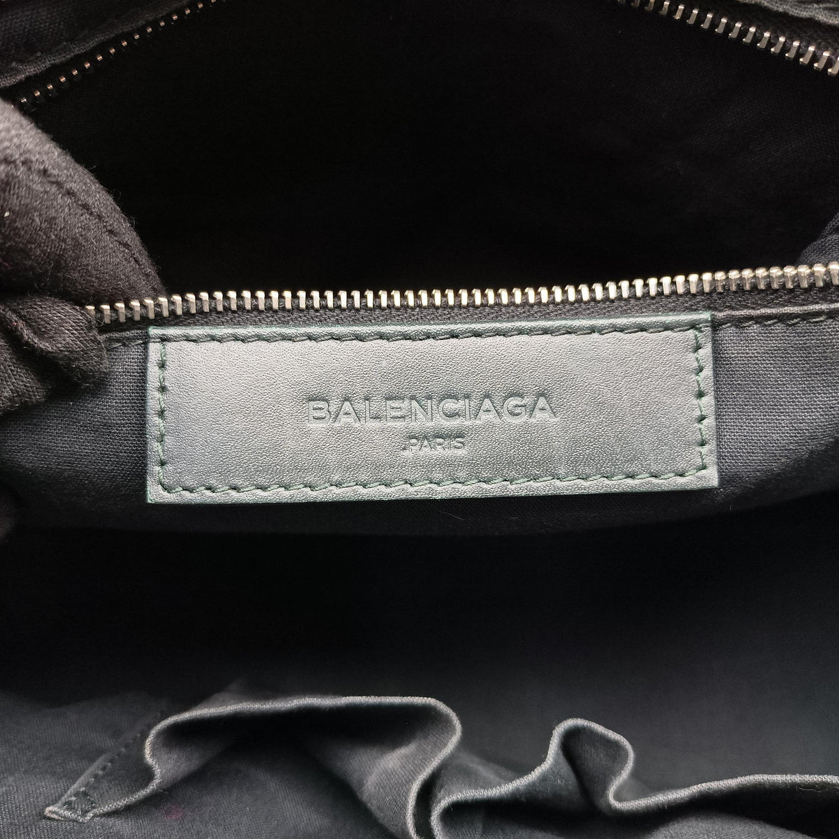 Secondhand Balenciaga Large City Green Leather  shoulderbag | stylenewstar