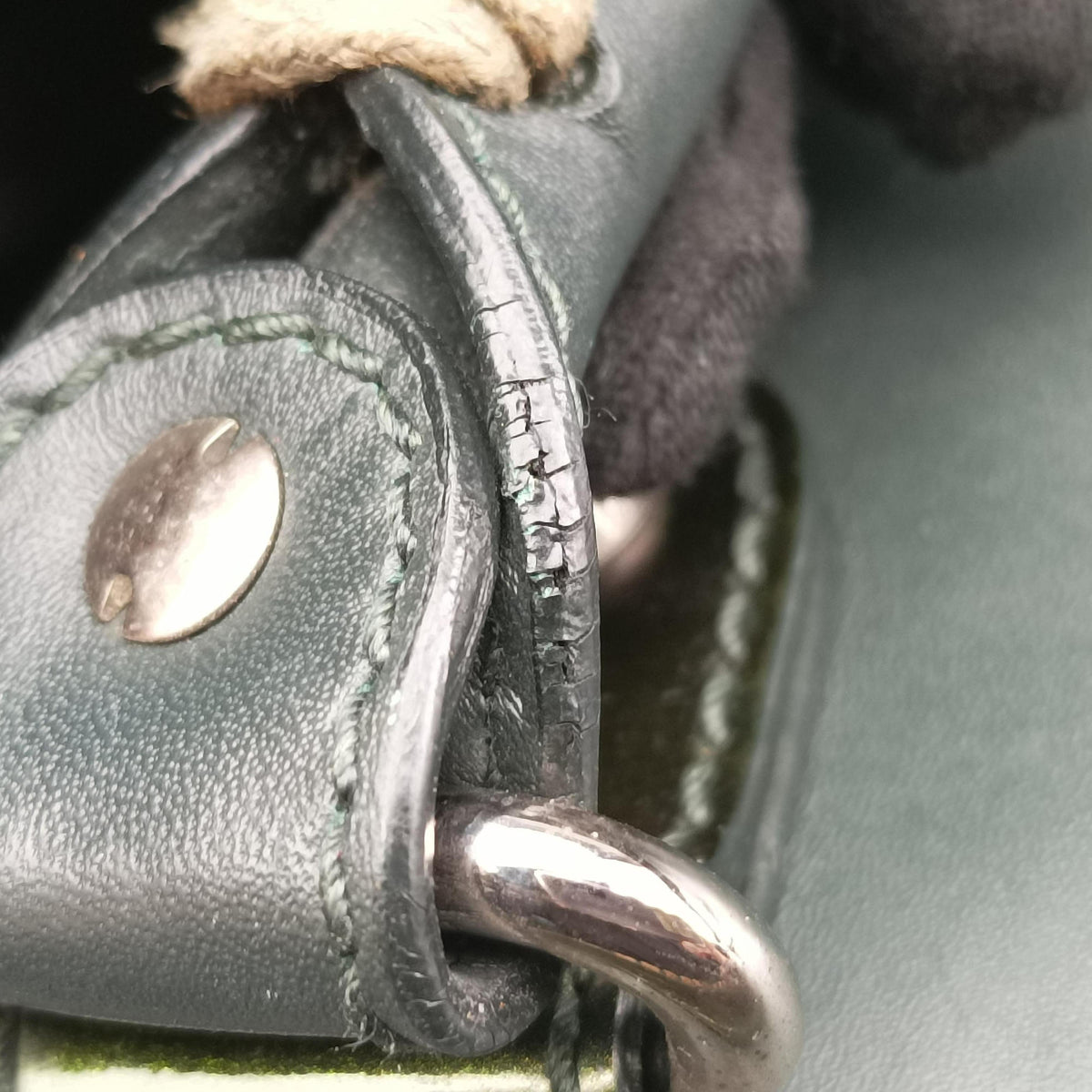 Secondhand Balenciaga Large City Green Leather  shoulderbag | stylenewstar