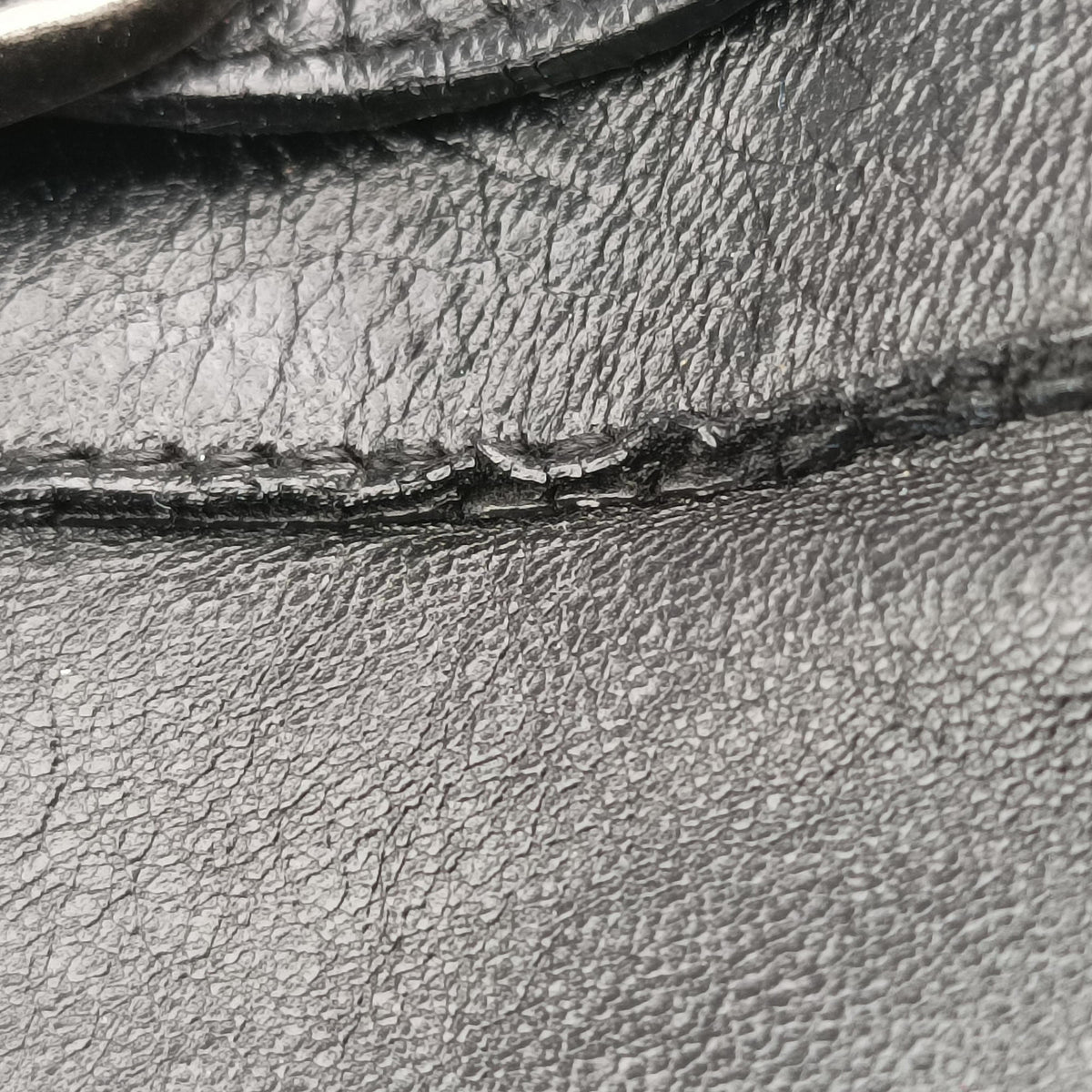 Secondhand Balenciaga The Day Black Leather  shoulderbag | stylenewstar