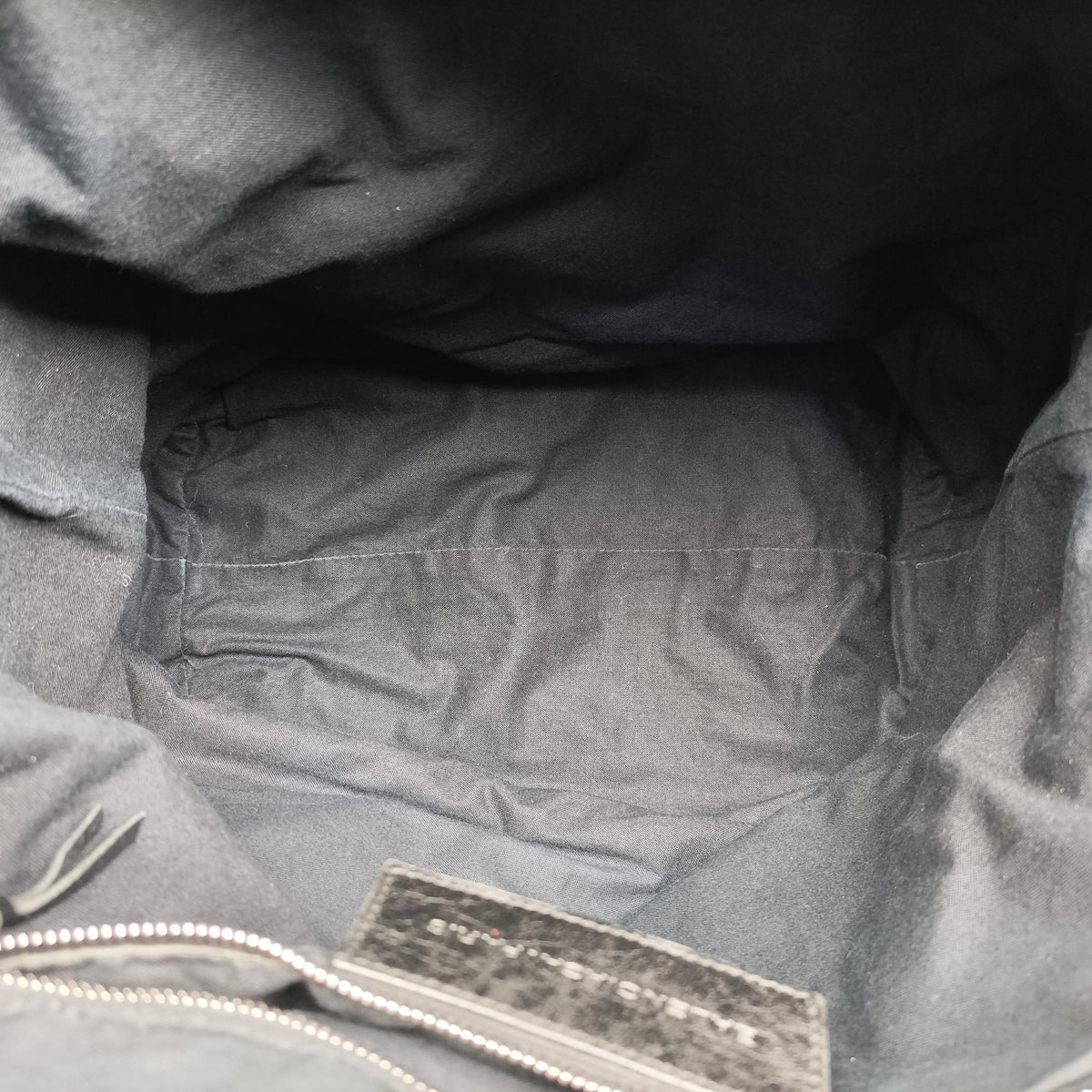 Secondhand Balenciaga The Day Black Leather  shoulderbag | stylenewstar