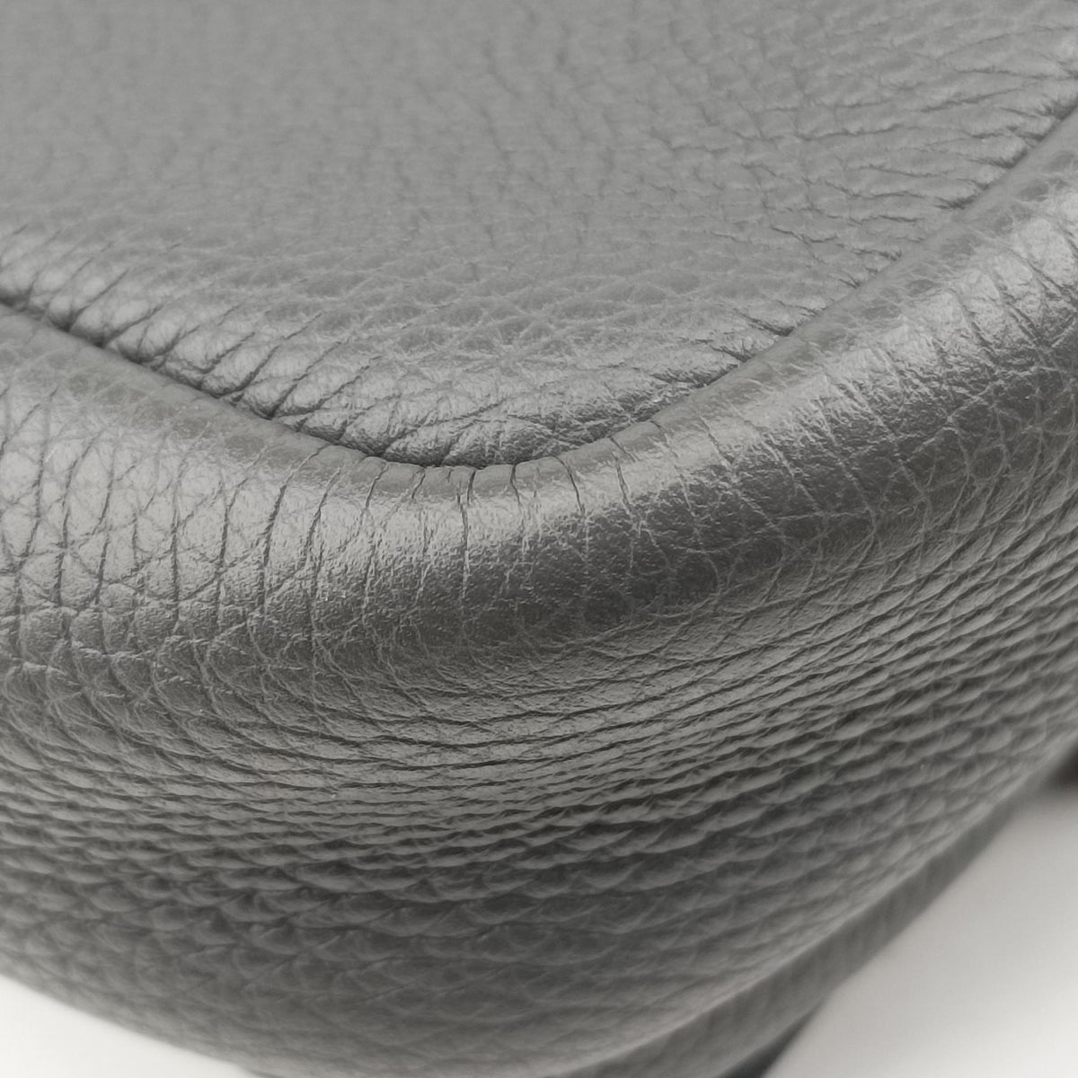 Pre-owned Loewe Military Gray Leather B553P59X01 shoulderbag | stylenewstar