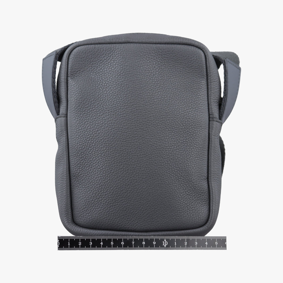Pre-owned Loewe Military Gray Leather B553P59X01 shoulderbag | stylenewstar