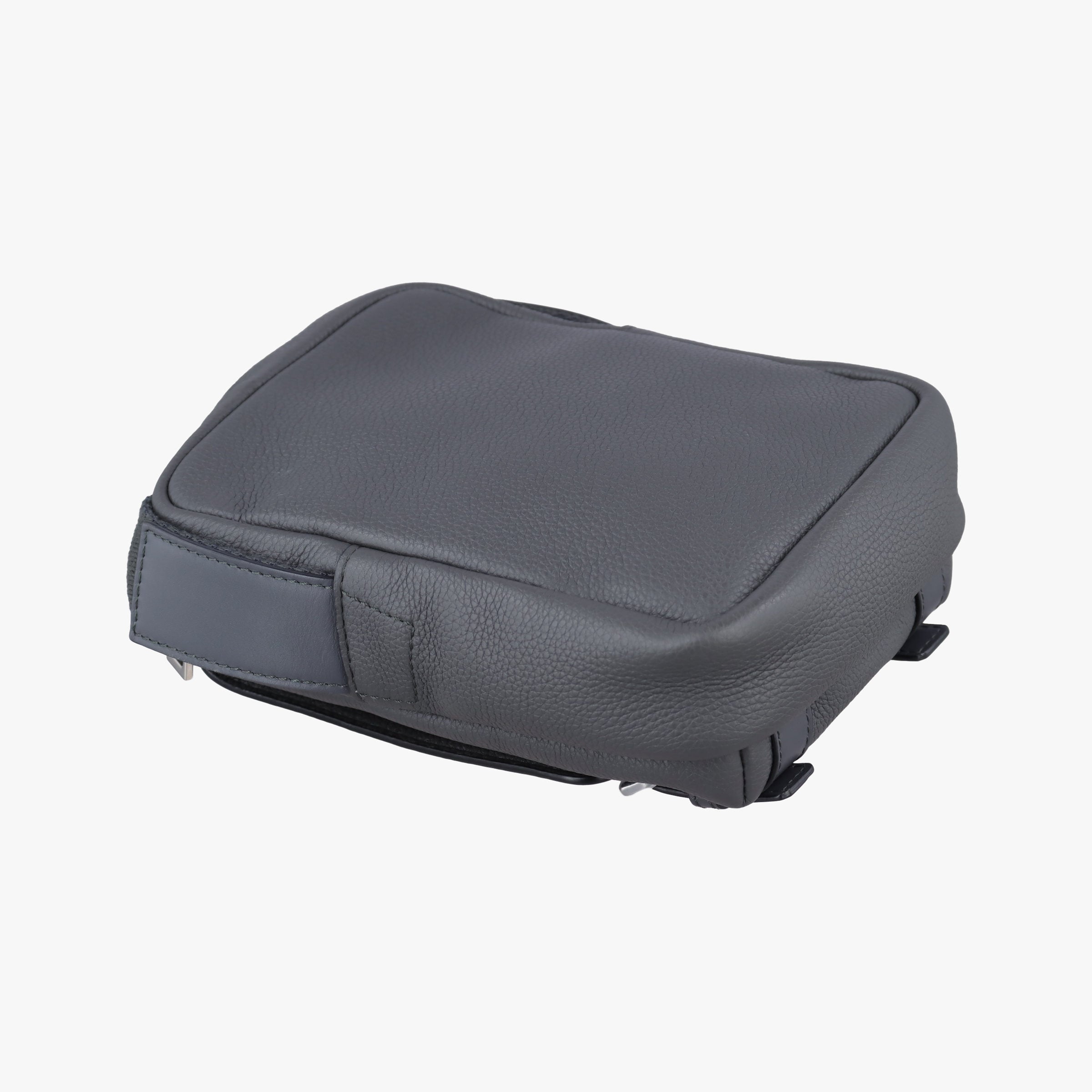 Pre-owned Loewe Military Gray Leather B553P59X01 shoulderbag | stylenewstar