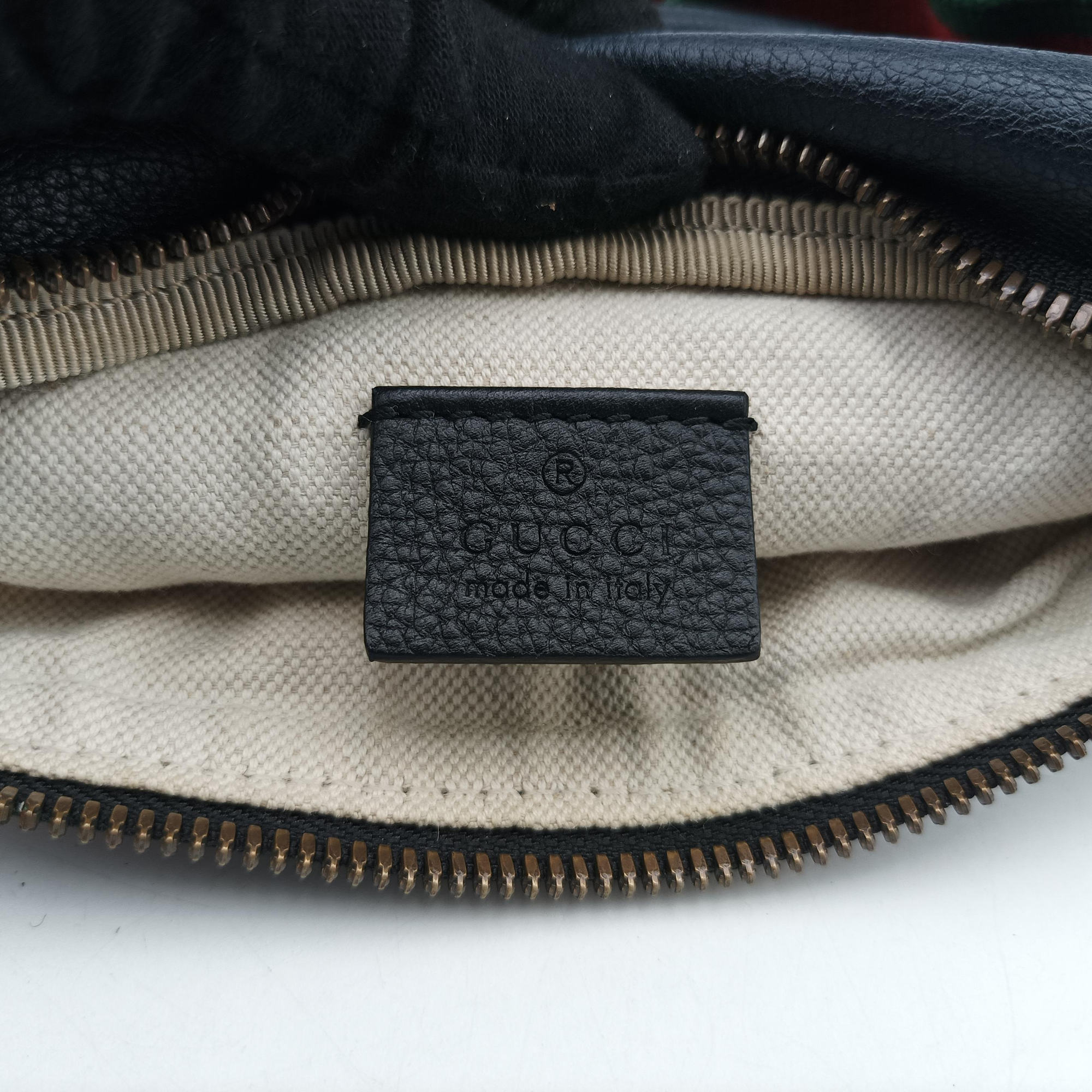 Pre-owned Gucci Print Black Leather 527792 bum bag/waist bag | stylenewstar