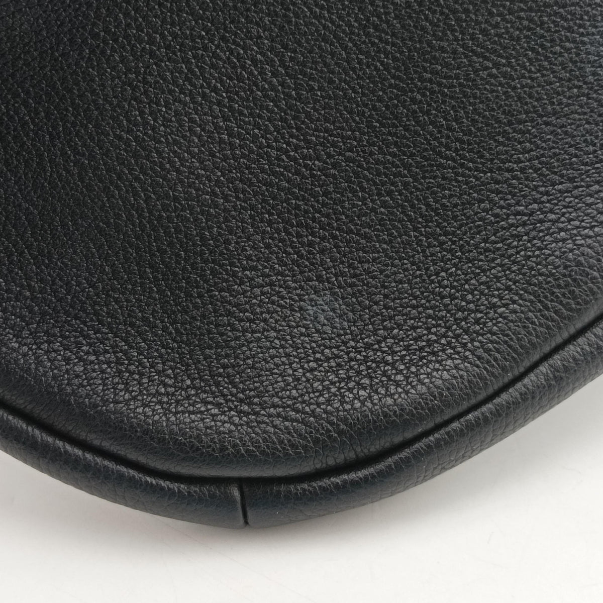 Pre-owned Gucci Print Black Leather 527792 bum bag/waist bag | stylenewstar