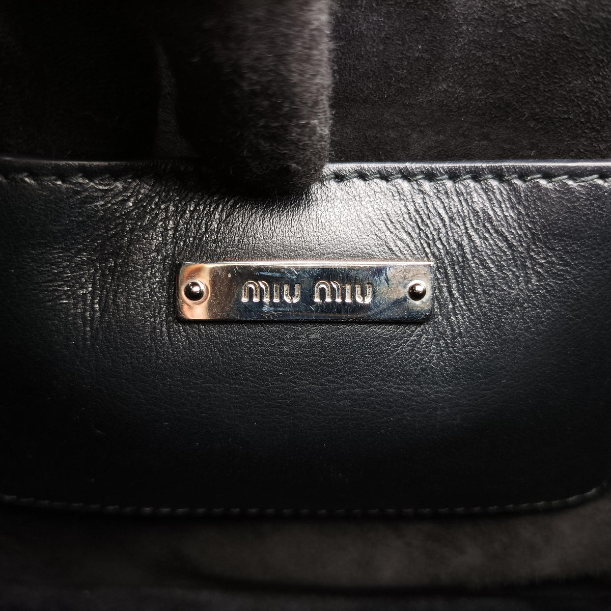 Pre-owned Miu Miu Dahlia Black velvet  shoulderbag | stylenewstar
