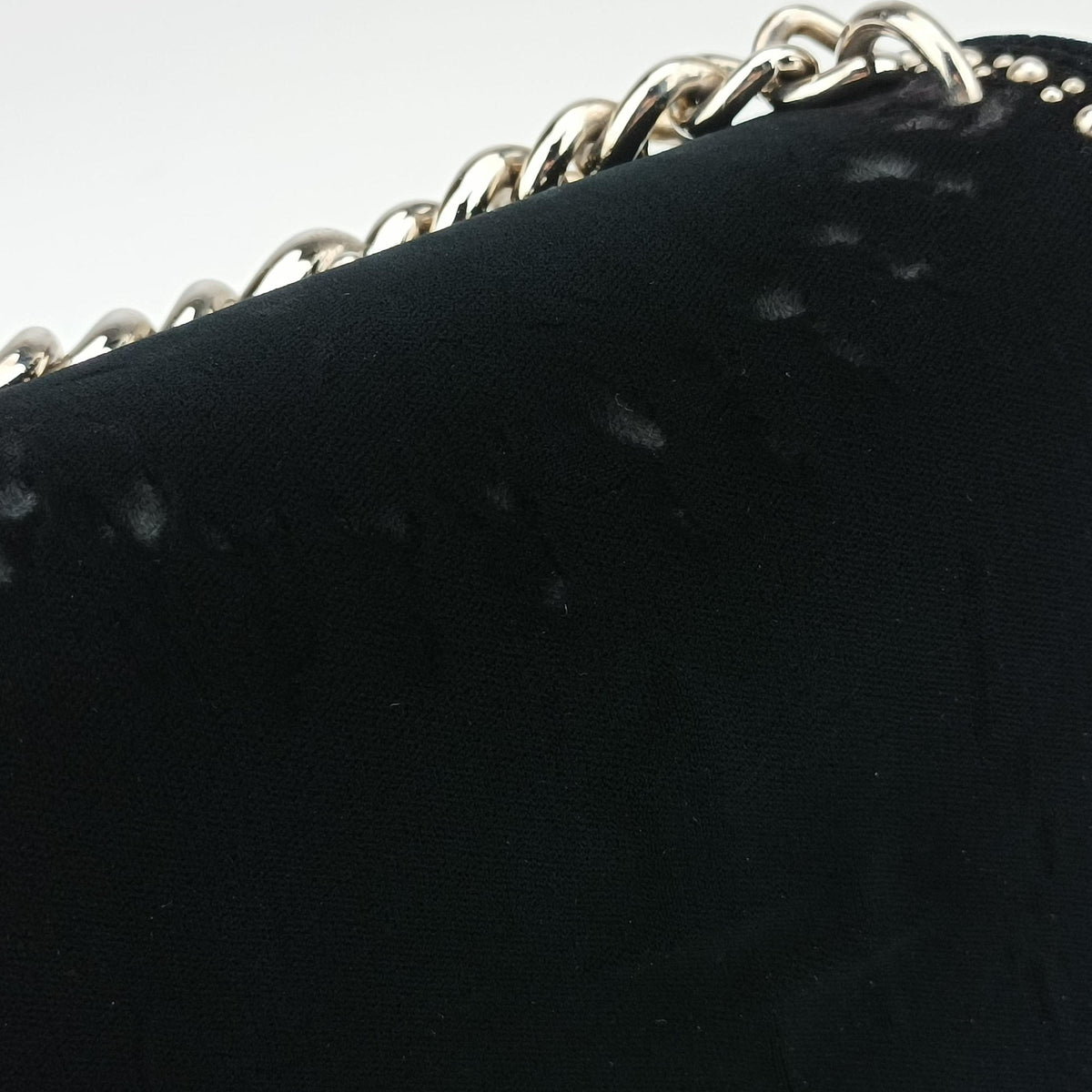 Pre-owned Miu Miu Dahlia Black velvet  shoulderbag | stylenewstar