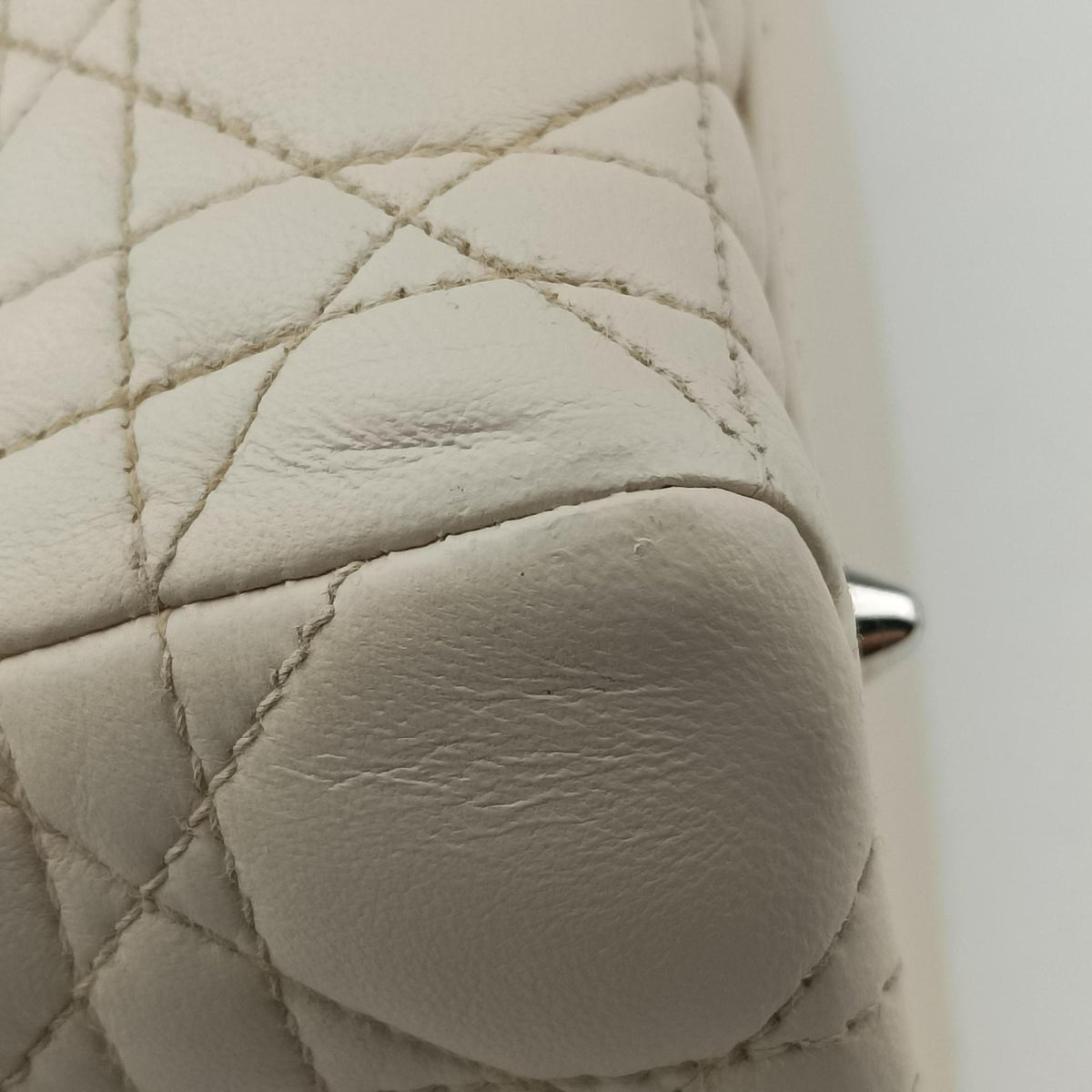 Secondhand Christian Dior Lady Dior Beige lambskin  shoulderbag | stylenewstar