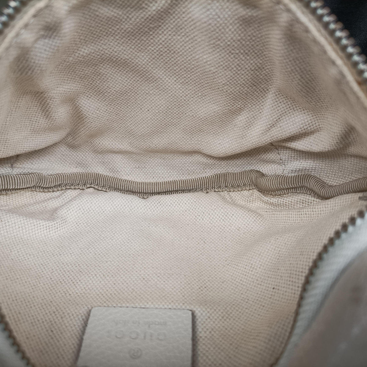 Pre-owned Gucci Print White Leather 527792 bum bag/waist bag | stylenewstar