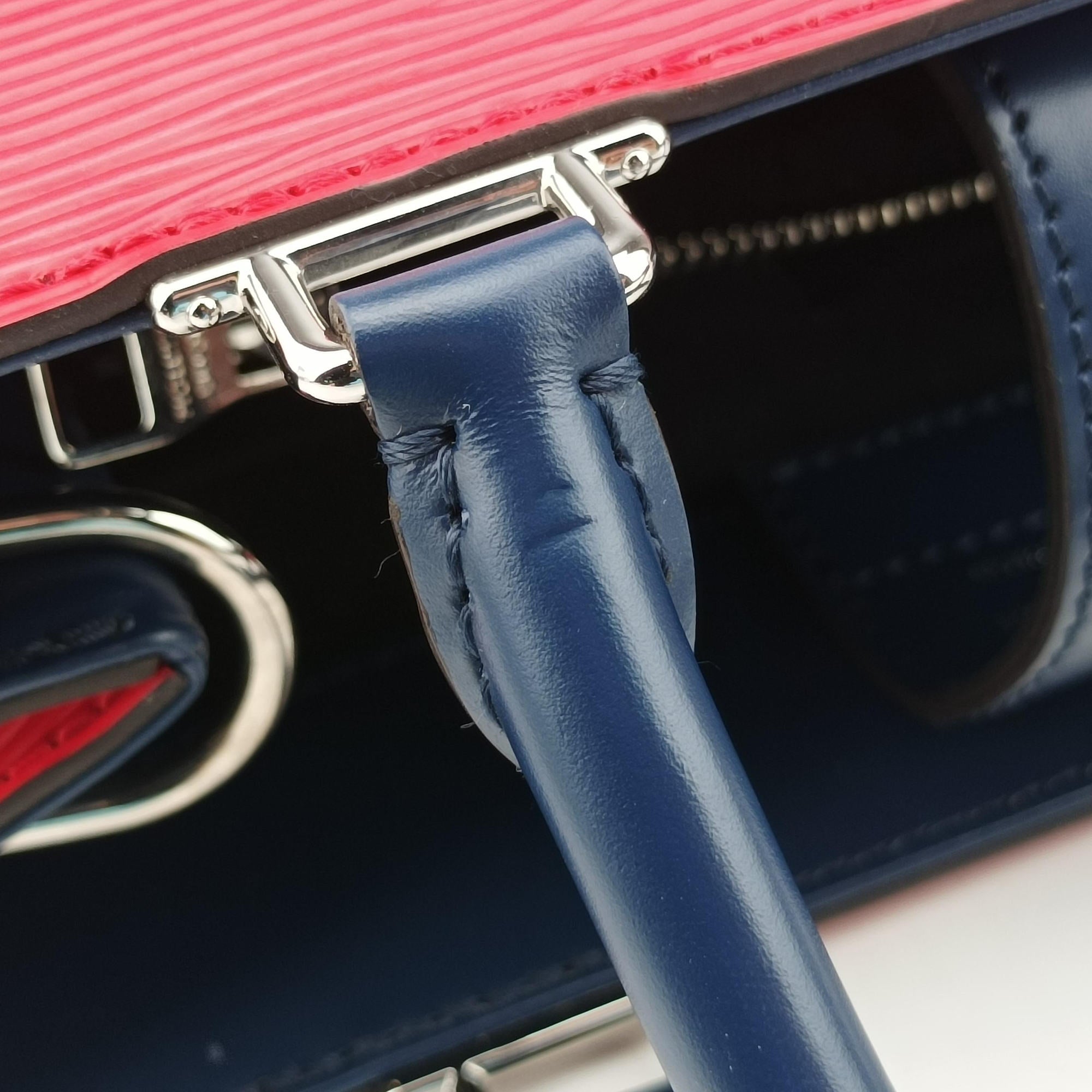 Pre-owned Louis Vuitton Kleber PM Red×Blue epi M51333 shoulderbag | stylenewstar