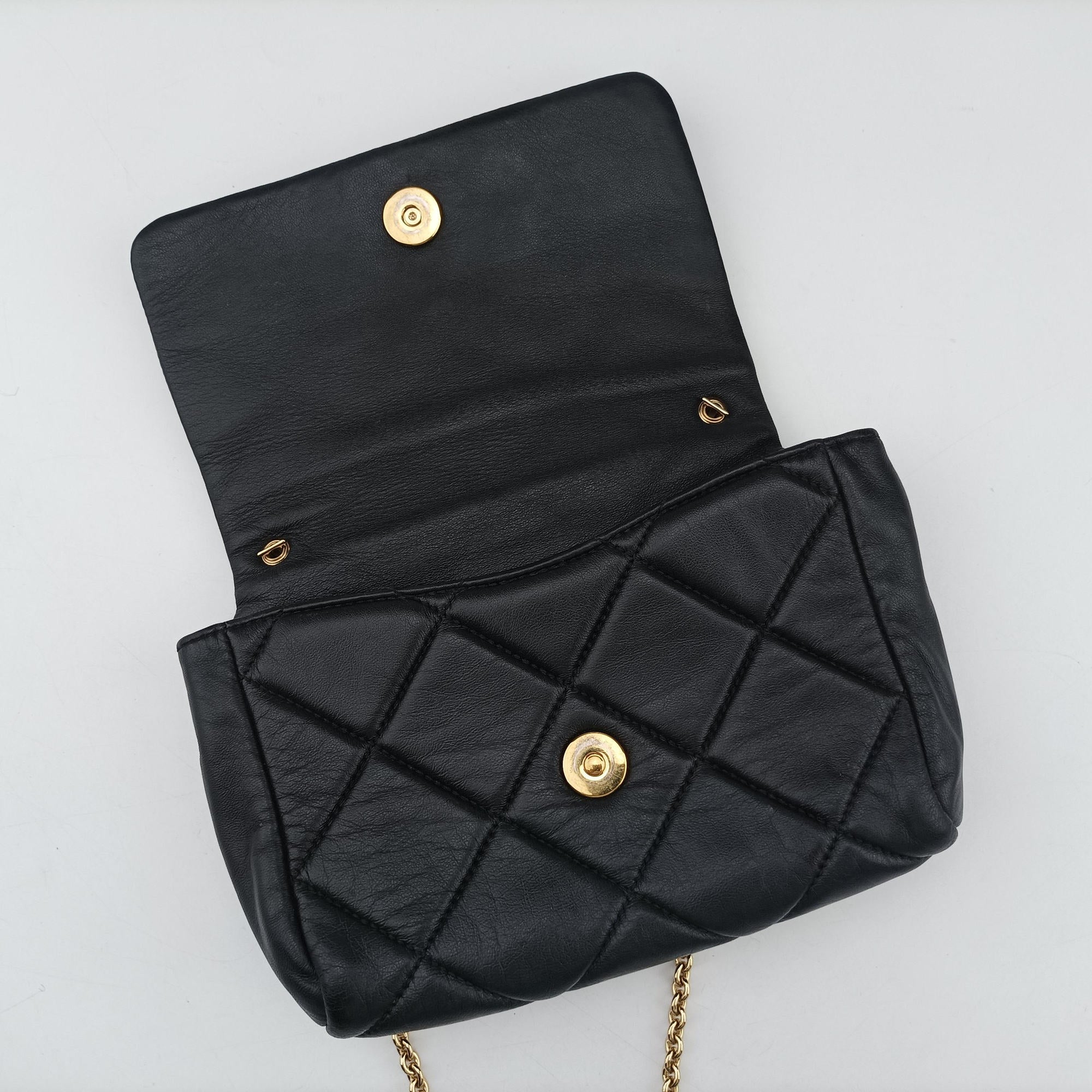 Vintage Ferragamo Vara Quilted Black Leather  shoulderbag | stylenewstar