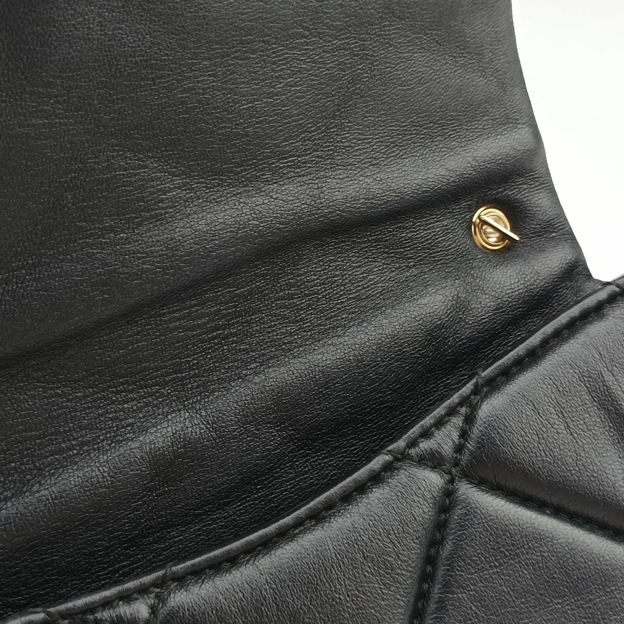 Vintage Ferragamo Vara Quilted Black Leather  shoulderbag | stylenewstar