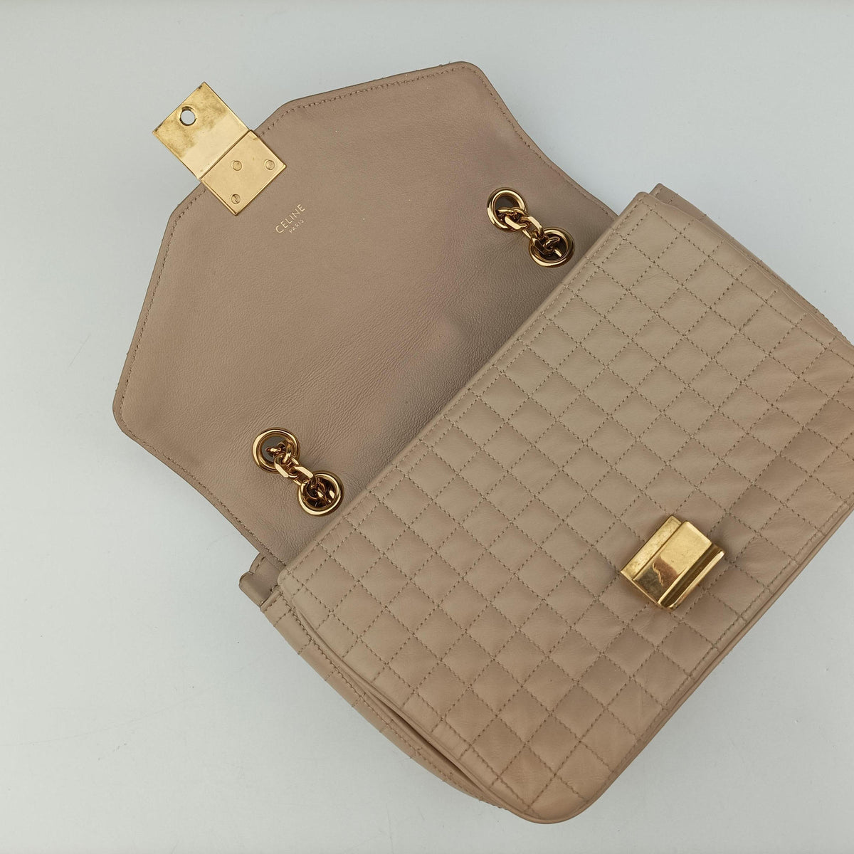 Secondhand Celine C Quilting Beige Leather  shoulderbag | stylenewstar