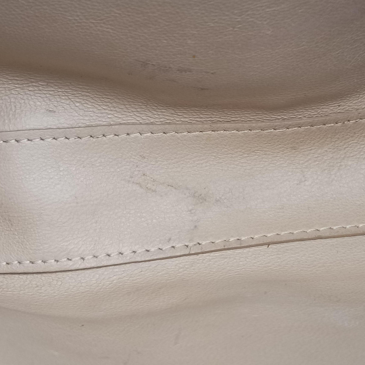 Secondhand Celine C Quilting Beige Leather  shoulderbag | stylenewstar