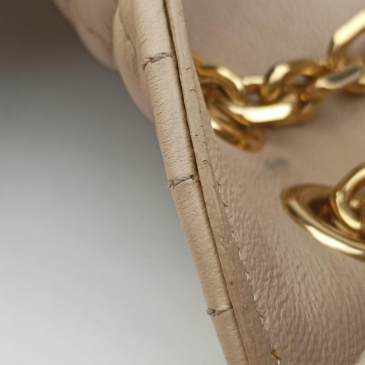 Secondhand Celine C Quilting Beige Leather  shoulderbag | stylenewstar