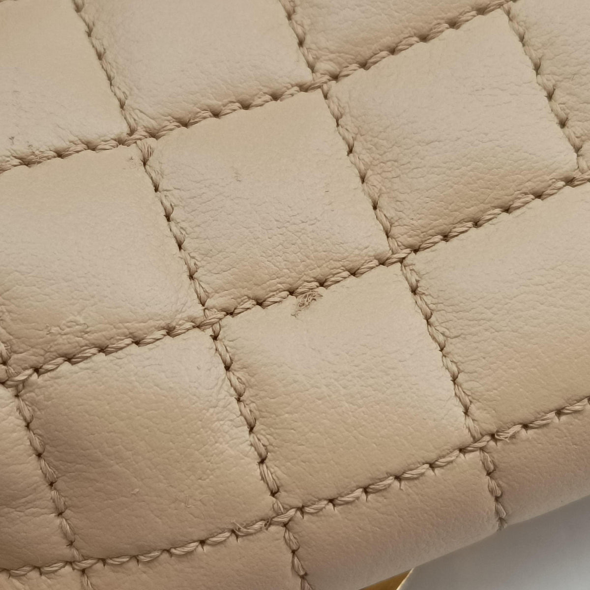 Secondhand Celine C Quilting Beige Leather  shoulderbag | stylenewstar