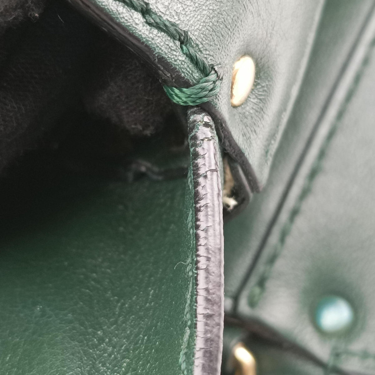 Secondhand Valentino Rockstud Green Leather  shoulderbag | stylenewstar