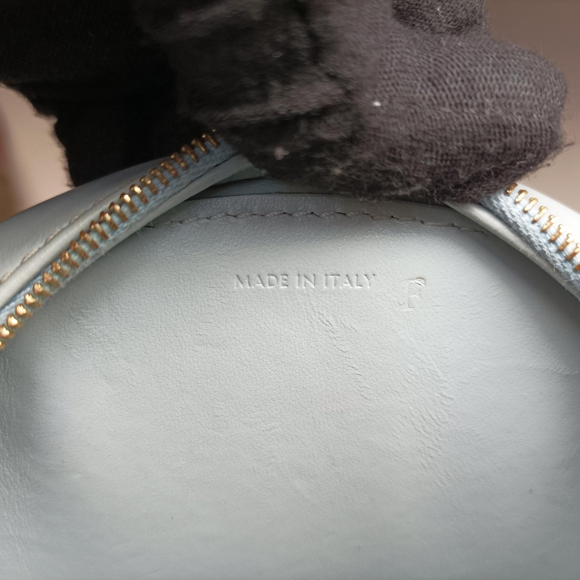 Pre-owned Celine Oval Purse Cuir Triomphe Blue Leather  shoulderbag | stylenewstar