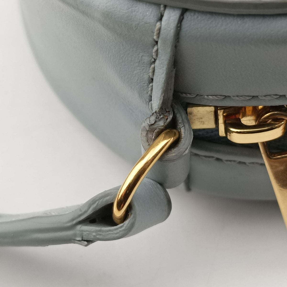 Pre-owned Celine Oval Purse Cuir Triomphe Blue Leather  shoulderbag | stylenewstar
