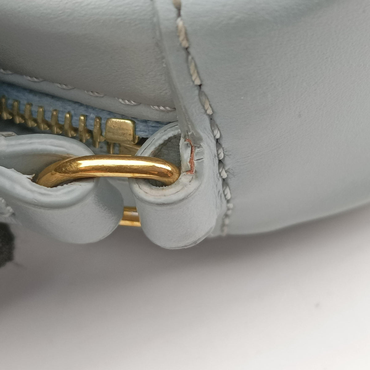 Pre-owned Celine Oval Purse Cuir Triomphe Blue Leather  shoulderbag | stylenewstar