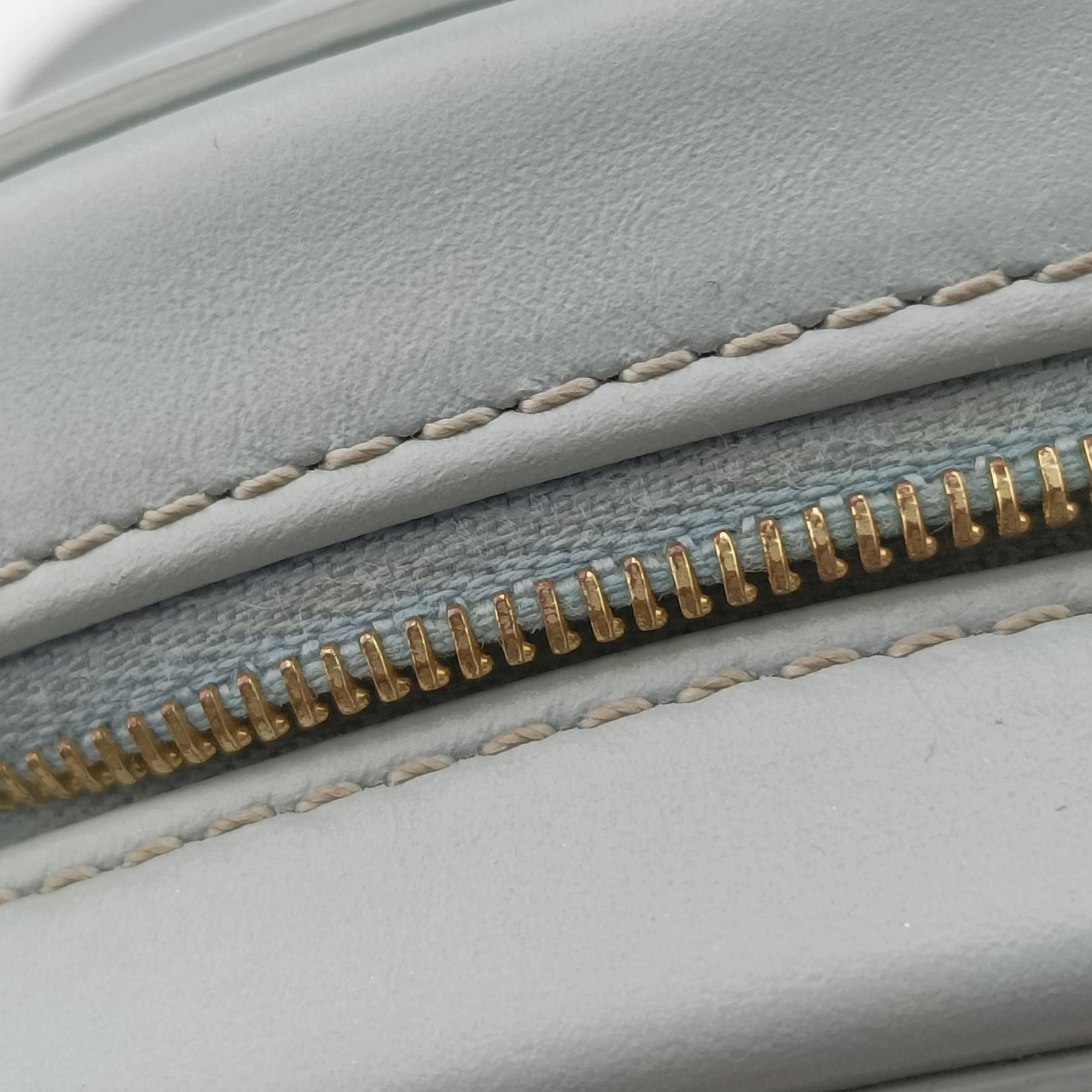 Pre-owned Celine Oval Purse Cuir Triomphe Blue Leather  shoulderbag | stylenewstar