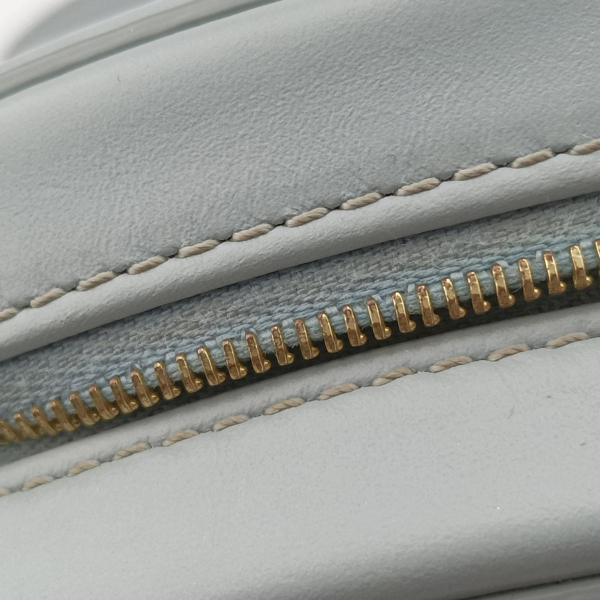 Pre-owned Celine Oval Purse Cuir Triomphe Blue Leather  shoulderbag | stylenewstar