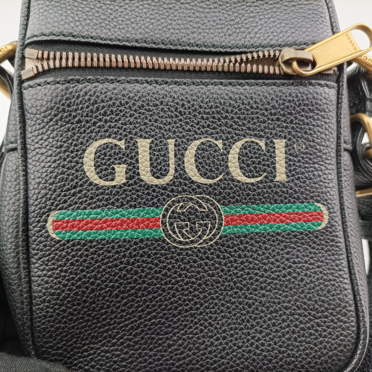 Pre-owned Gucci Print Messenger Black Leather 574803 shoulderbag | stylenewstar