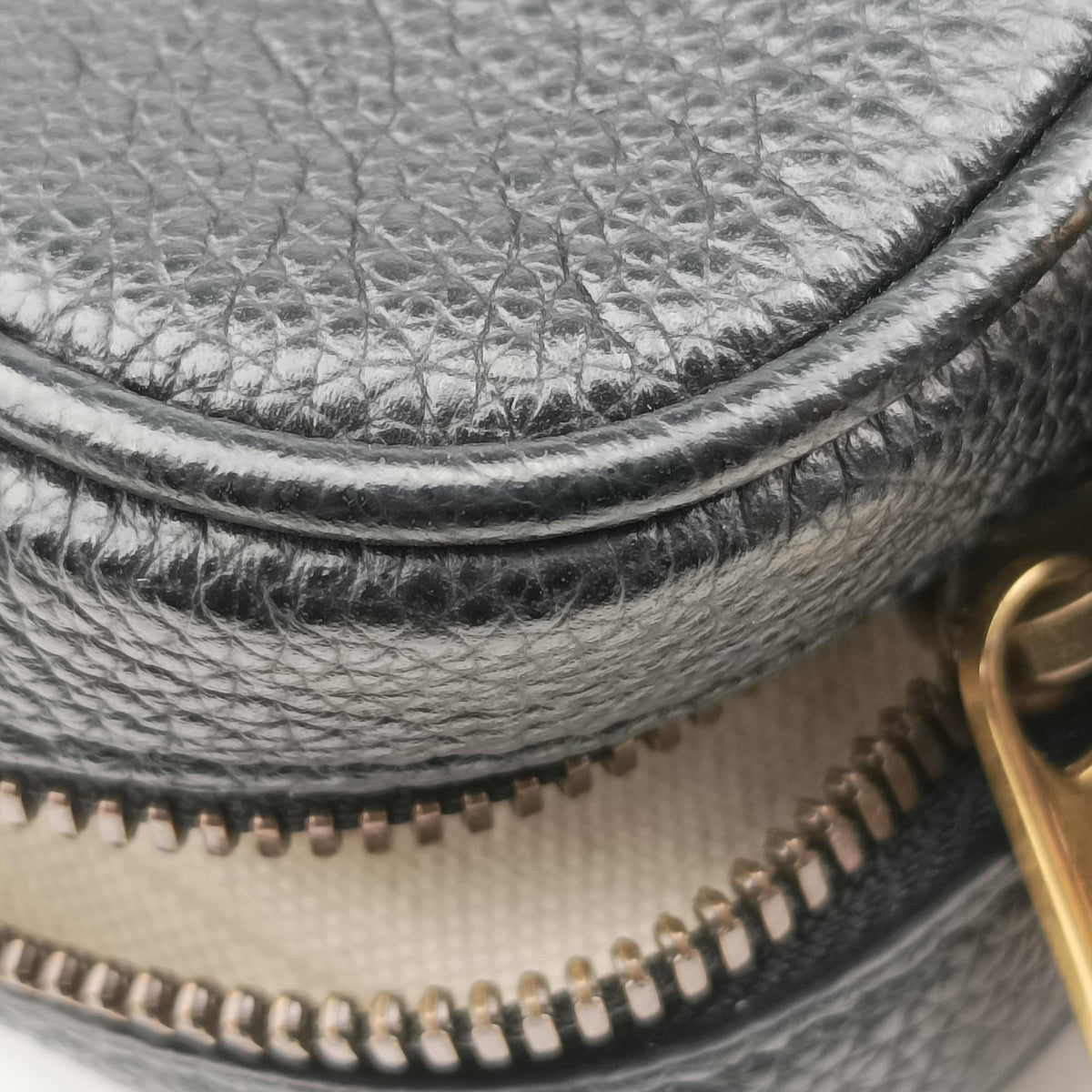 Pre-owned Gucci Print Messenger Black Leather 574803 shoulderbag | stylenewstar