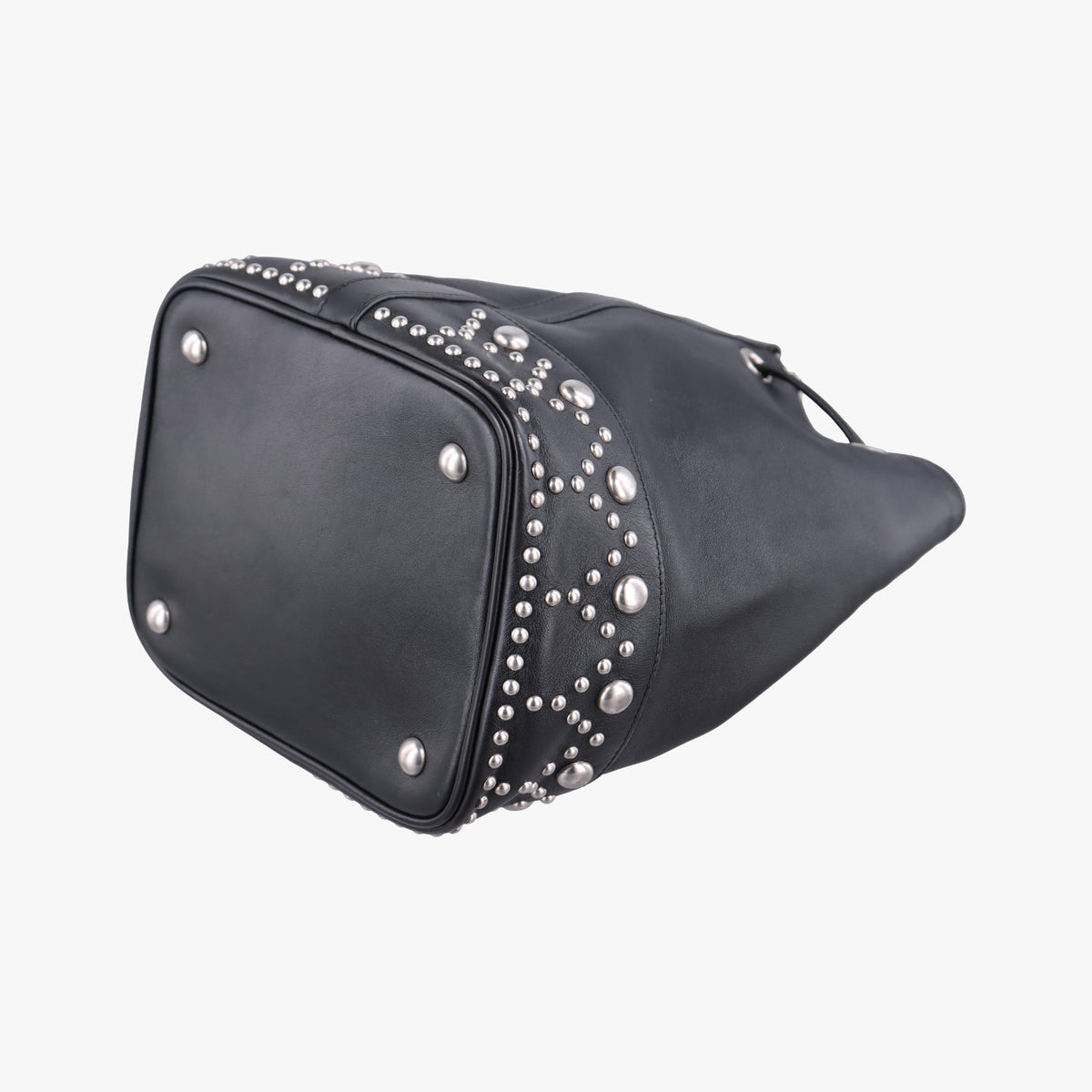 Pre-owned Yves Saint Laurent Y Studded Bucket Black Leather 454072 shoulderbag | stylenewstar