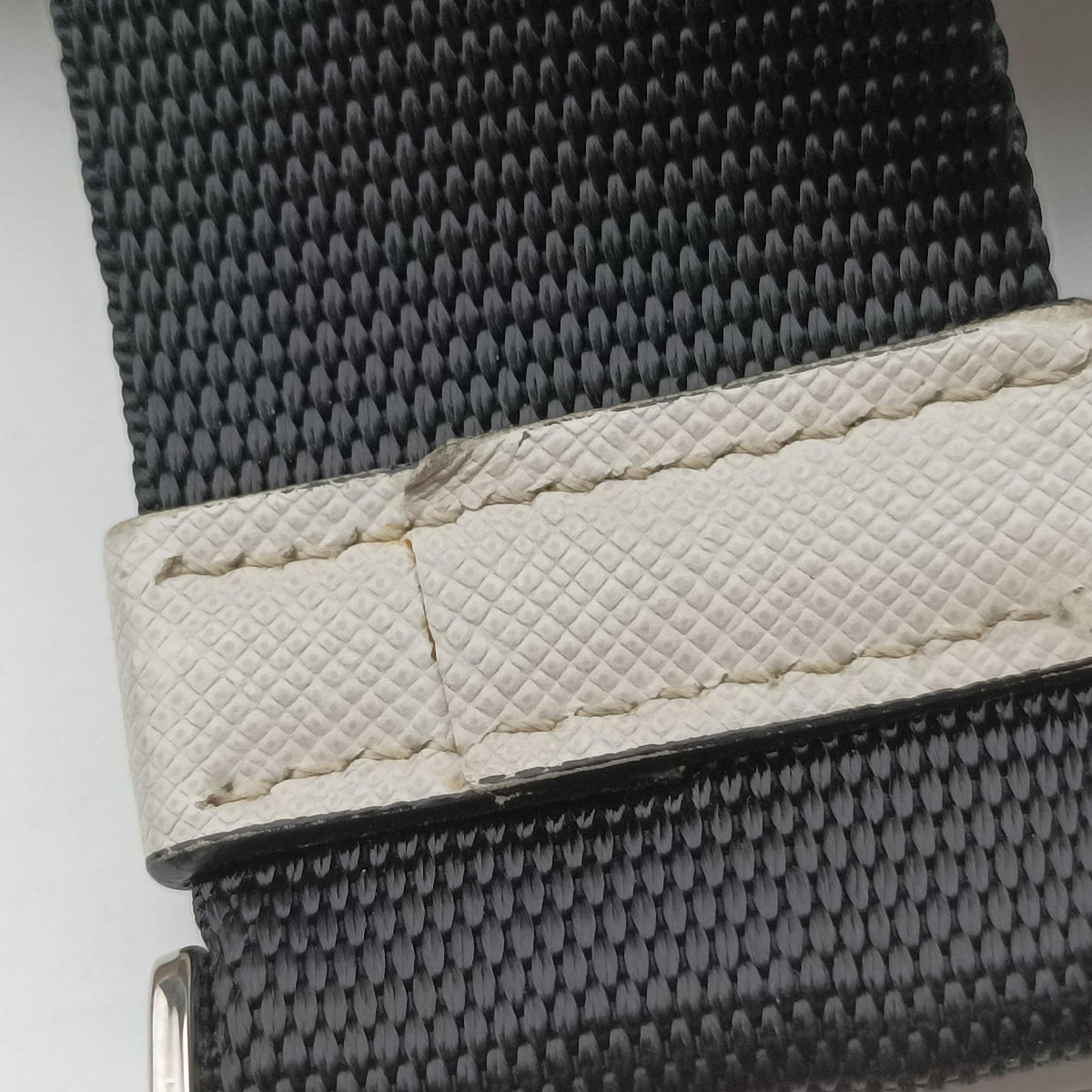 Secondhand Prada Triangle Logo White Saffiano Leather 2VL012 bum bag/waist bag | stylenewstar