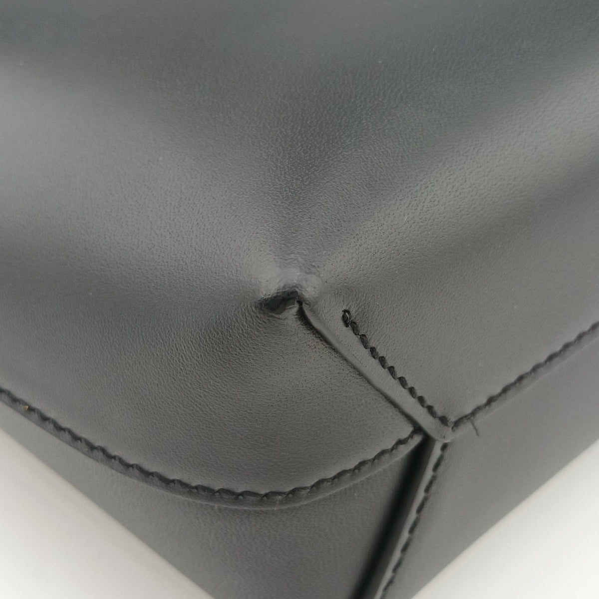 Vintage Yves Saint Laurent Toy Mini shopping Black Leather 773995 shoulderbag | stylenewstar