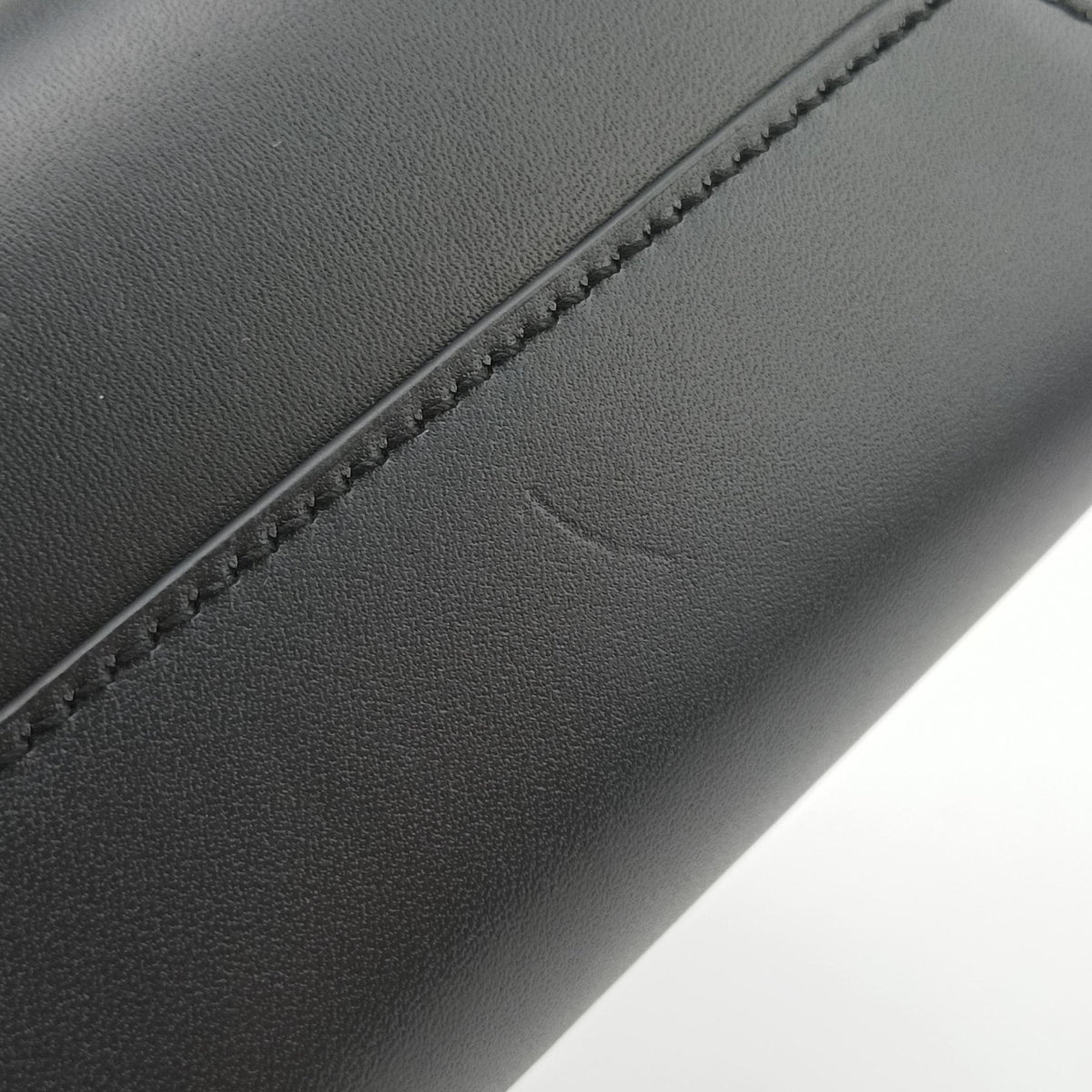 Vintage Yves Saint Laurent Toy Mini shopping Black Leather 773995 shoulderbag | stylenewstar