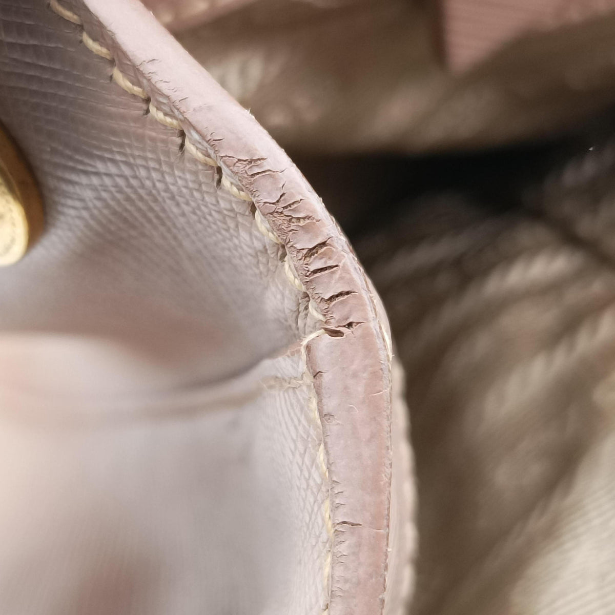 Pre-owned Prada Galleria Pink SAFFIANO Leather BN2274 handbag | stylenewstar