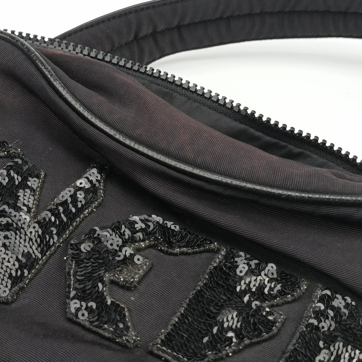 Pre-owned Gucci Interlocking G Black Nylon 536724 backpack/rucksack | stylenewstar