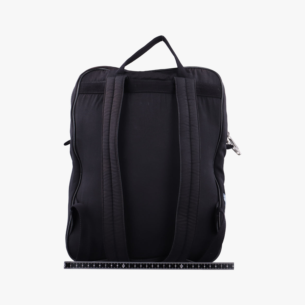 Pre-owned Gucci Interlocking G Black Nylon 536724 backpack/rucksack | stylenewstar