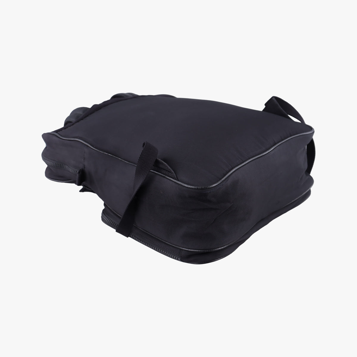Pre-owned Gucci Interlocking G Black Nylon 536724 backpack/rucksack | stylenewstar