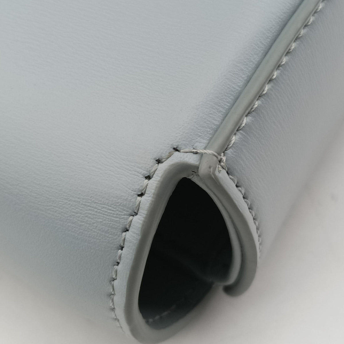 Secondhand Celine Mini Claude Triomphe Blue Leather  shoulderbag | stylenewstar
