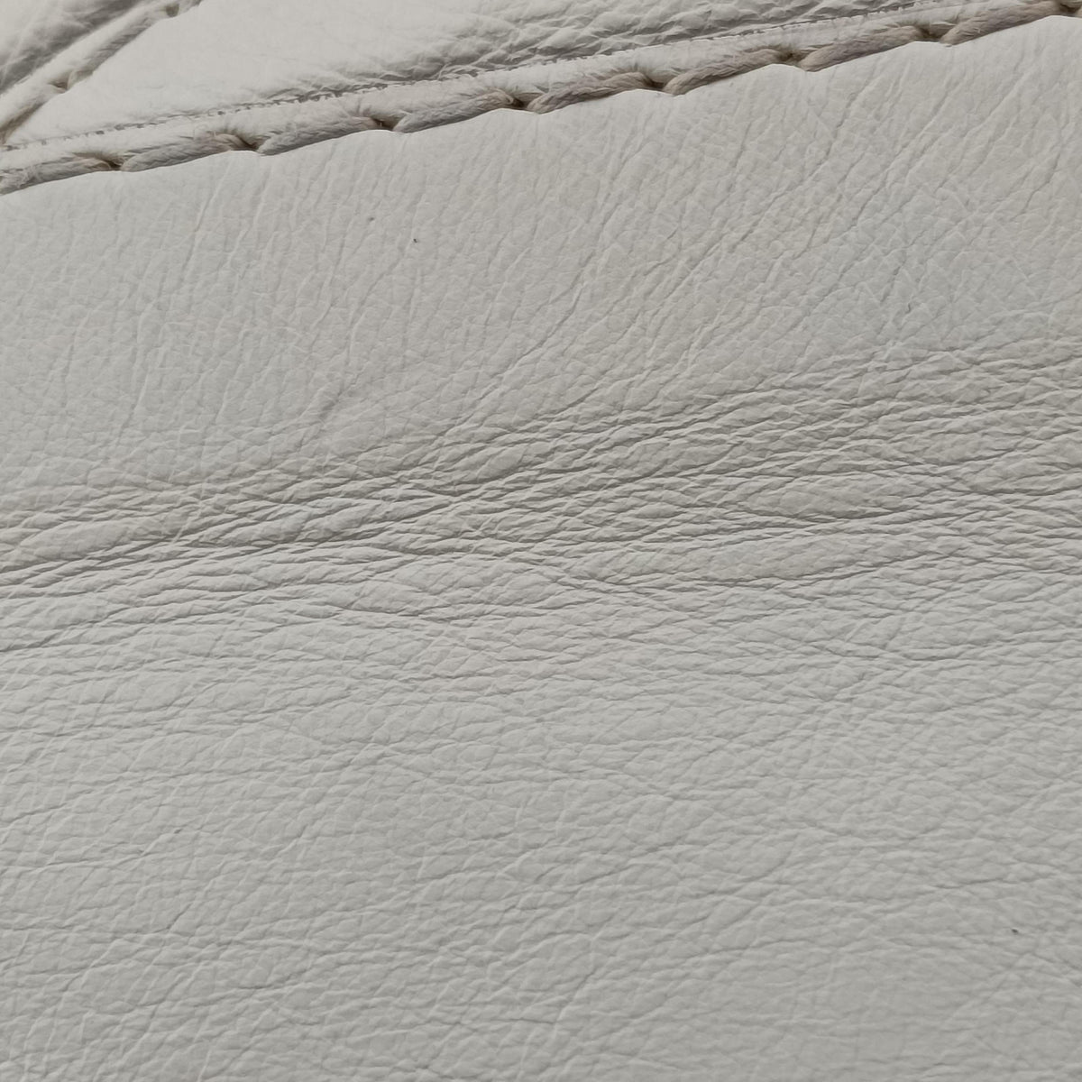 Vintage Gucci Horsebit Nail White Leather 189890 handbag | stylenewstar