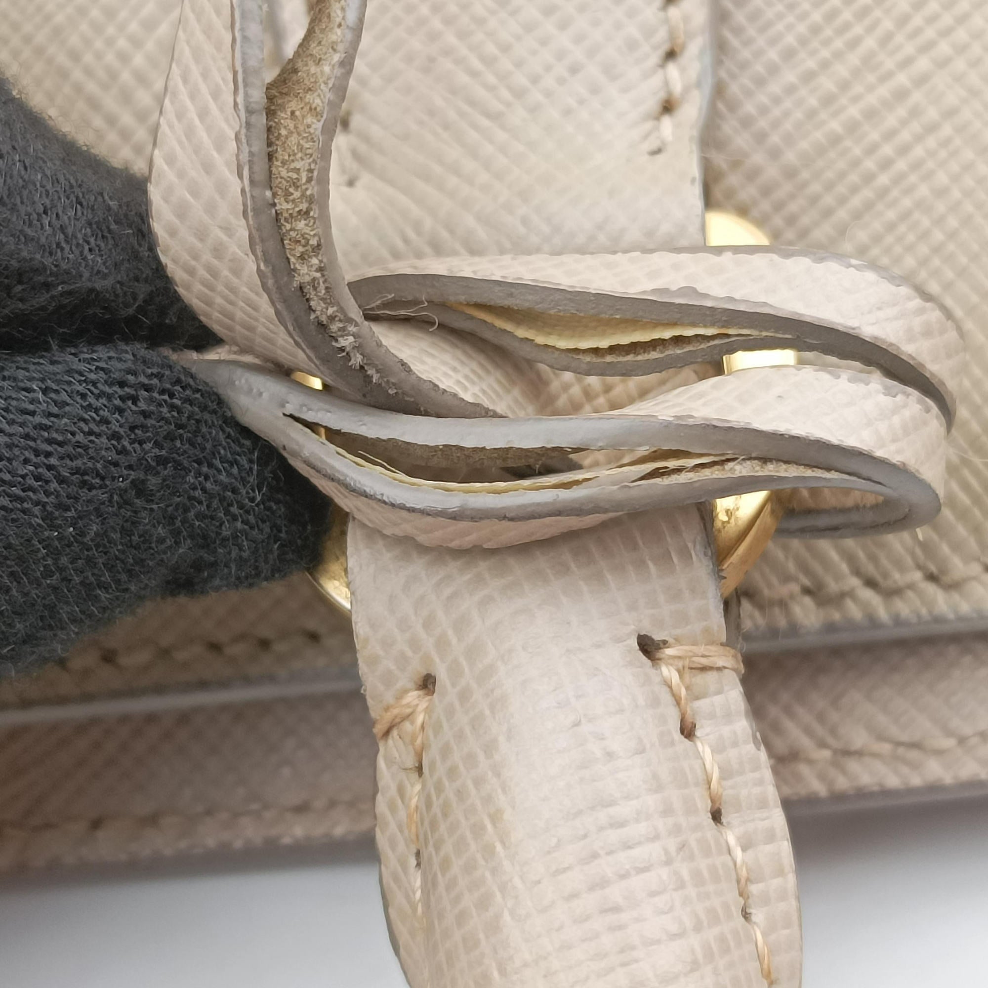Pre-owned Prada Galleria Beige SAFFIANO Leather BN2274 handbag | stylenewstar