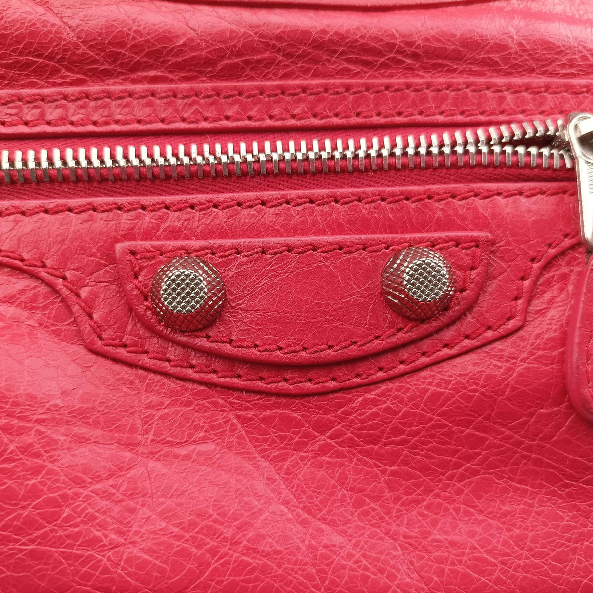 Secondhand Balenciaga The Giant Hip Red lambskin  shoulderbag | stylenewstar